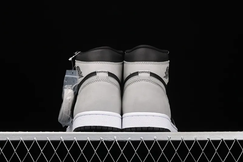 All categories Air Jordan Jordan series basketball shoes Air Jordan 1 High Air Jordan 1 High AJ1 Joe 1 high top gray and white panda 555088-035